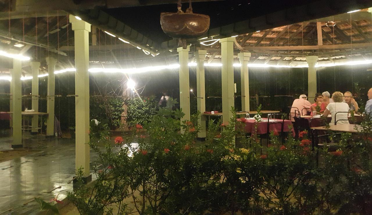 Riviera Resort Batticaloa Exterior foto