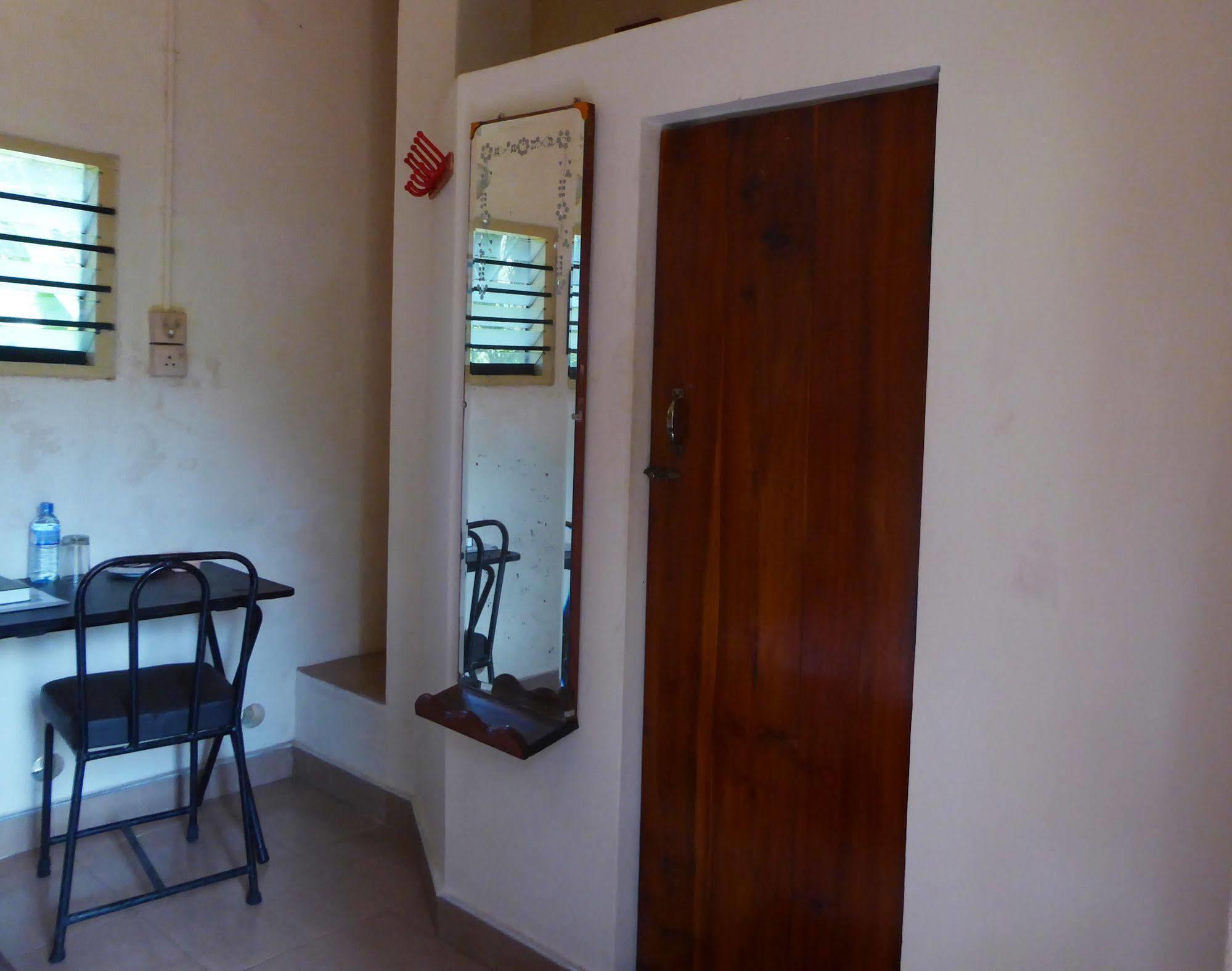 Riviera Resort Batticaloa Exterior foto